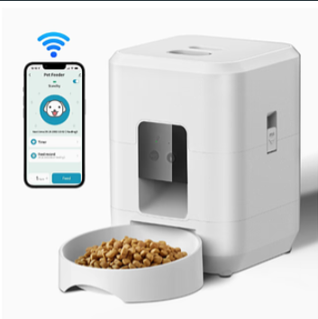 WiFi smart automatic pet feeder, app controlled, shown with the mobile app